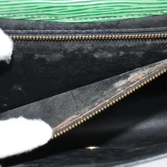 LOUIS VUITTON Epi Art Deco Clutch Bag Green M52634 LV Auth 141660 - Picture 12 of 16